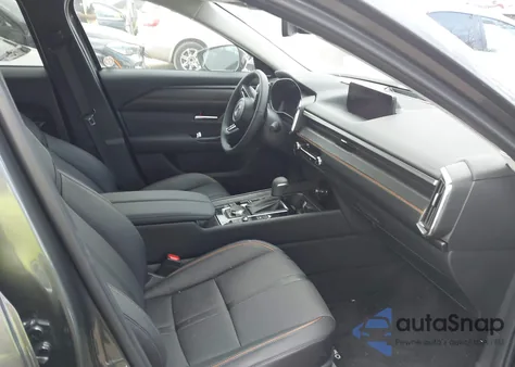 2026 Mazda Cx-50 Hybrid Premium Plus z USA, uszkodzony, nr VIN 7MMVAAEW8TN147275